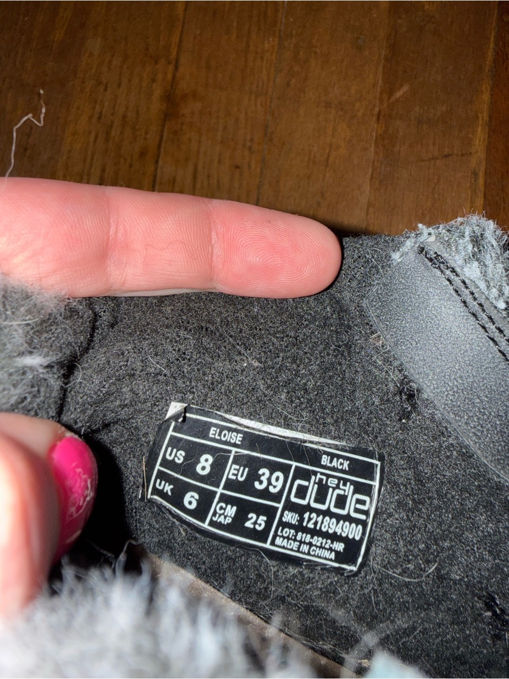 Hey Dude Cozy Faux Fur Lined Black Winter Booties - Picture 2 of 5